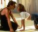 Dans Dirty Dancing, on ne laisse pas BeBe dans un coin. Patrick Swayze lui apprend des pas de danses sensuelles au rythme d"une bande-son devenue culte. 