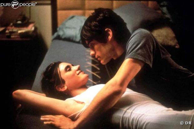 Dans la spirale infernale de la drogue, les amants de Requiem for a dream sombrent dans une décadence traumatisante mais visuellement sublime.