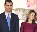 Letizia d'Espagne et son époux Felipe, resplendissants hier à Madrid