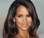 Halle Berry et son meilleur profil... Hellllllo !!! 