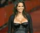 Halle Berry et un décolleté vertigineux... Hellllo !!! 