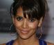 Halle Berry, ou l"un des plus beaux décolletés de l"univers inter-galactique avec toutes les planètes dedans qui comptent ! 
