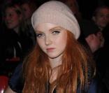 Lily Cole au défilé Vivienne Westwood, à la Fashion Week de Londres ! 21/02/09