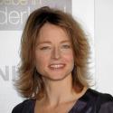 Jodie Foster, en mode élégance et décontraction... pour une soirée au Pays des merveilles !