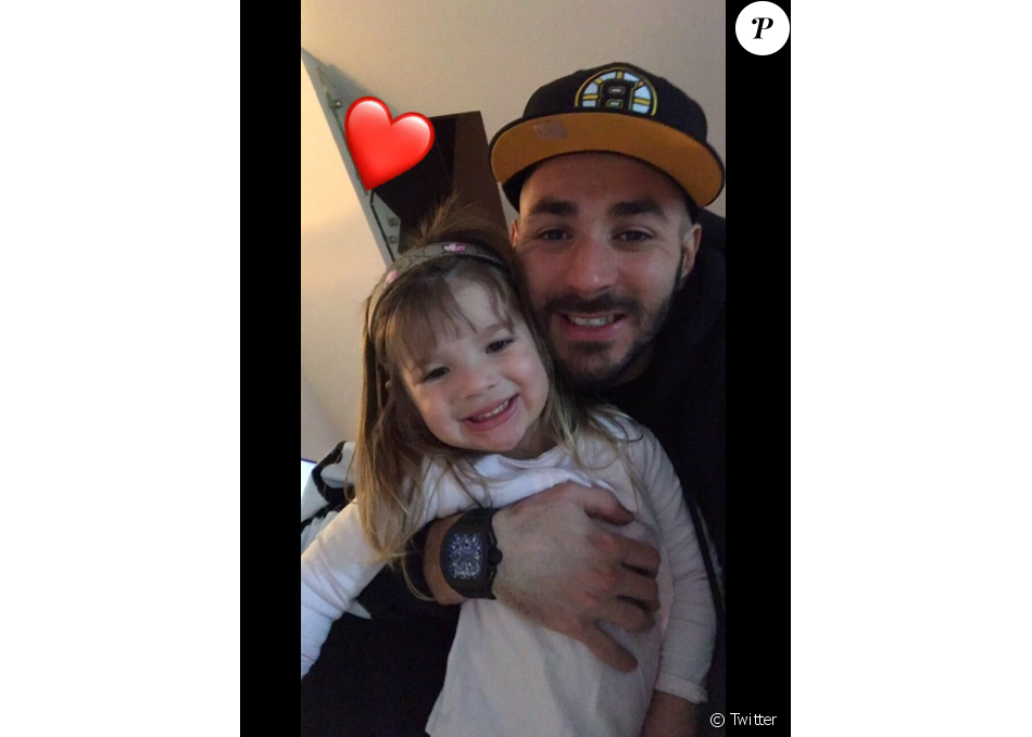 Karim Benzema fête les 3 ans de sa fille Melia, sur Twitter, le 3 février 2017.