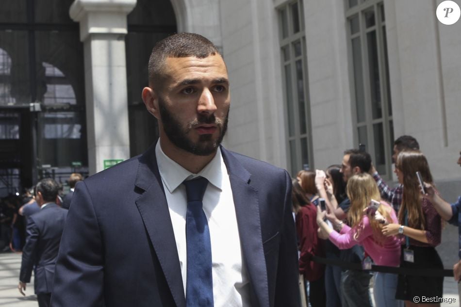 Karim Benzema - L'équipe du Real Madrid reçue à la mairie de Madrid après avoir remporté le 33e titre du Real en Liga à Madrid le 22 mai 2017.