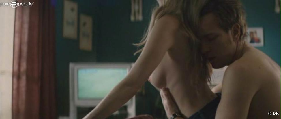 Michelle Williams dans "Incendiary". Cinquième étape : je grimpe un peu sur lui...