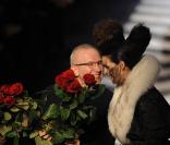 Jean-Paul Gaultier et un mannequin à son défilé automne-hiver 2009  
