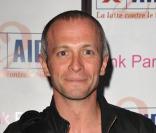 Samuel Etienne lors de la soirée au Pink Paradise à Paris le 10 mars 2009 pour fêter les 25 ans de l'association AIDES en France