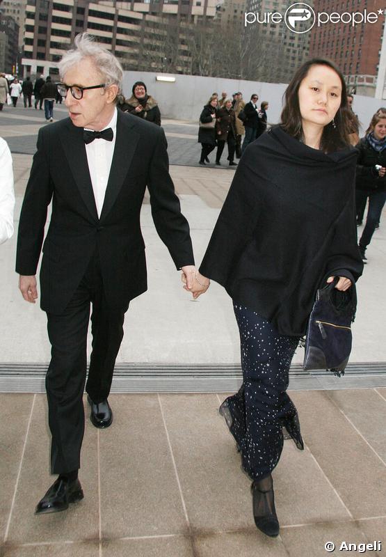 Woody Allen et sa femme au 125e anniversaire du Metropolitan Opera à New York le 15 mars