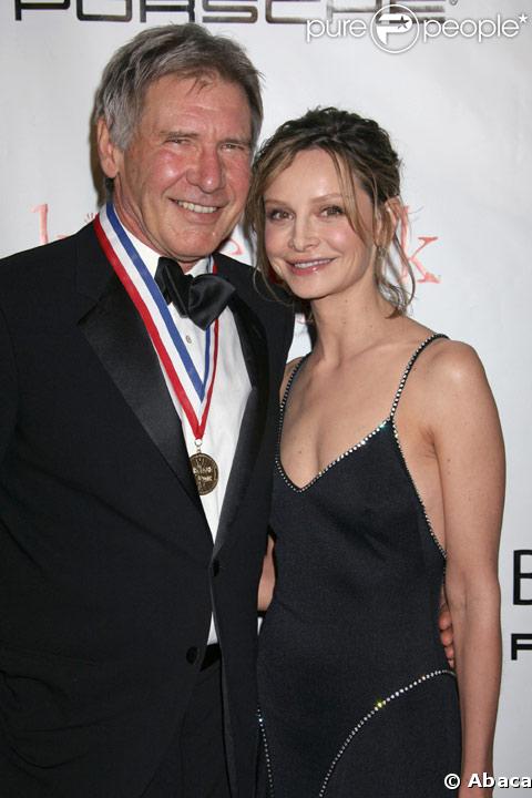 Harrison Ford et Calista Flockhart  posent lors de la 6ème cérémonie des Living Legends of Aviation Awards le 22 janvier 2009  