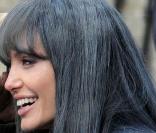 Angelina Jolie menottée pour le tournage de Salt.
