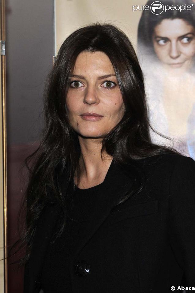 Chiara Mastroianni lors de la première à Paris du film Un chat un chat de Sophie Fillières le 24 mars 2009