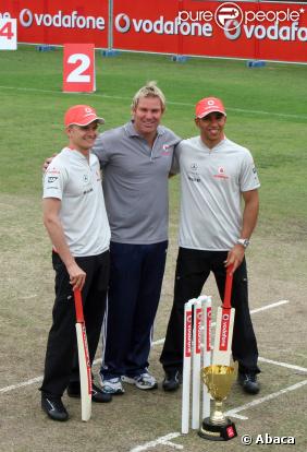 Lewis Hamilton joue au cricket