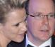 Charlene Wittstock très proche de son prince, lors du 55e Bal de la Rose, à Monaco, le 28 mars 2009 !