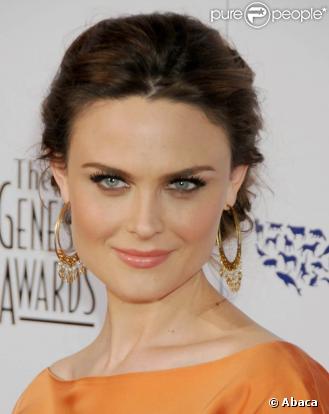Emily Deschanel, lors des 23e Genesis Awards, qui se sont tenus à Los Angeles le 28 mars 2009 !