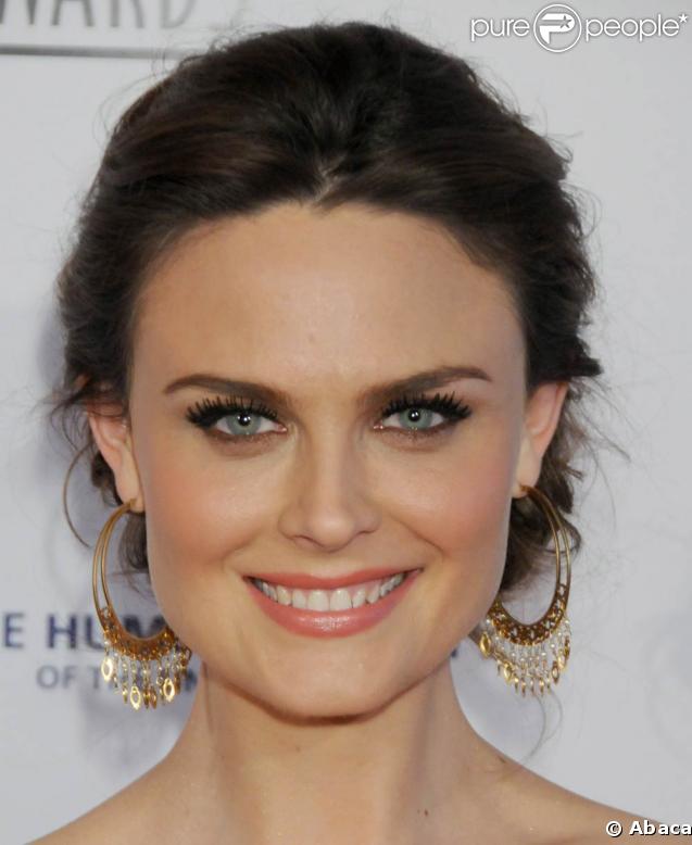 Emily Deschanel, lors des 23e Genesis Awards, qui se sont tenus à Los Angeles le 28 mars 2009 !