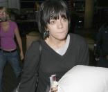 Lily Allen arrive à Los Angeles, après un petit somme