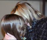 Melanie Griffith et sa fille Stella à l'aéroport de Malaga, en Espagne, hier