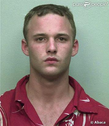 Brad Renfro avait eu droit à son mugshot...