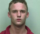 Brad Renfro avait eu droit à son mugshot...