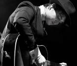 Pete Doherty défend son premier album solo,  Grace/Wastelands , sur la scène du Troxy de Londres