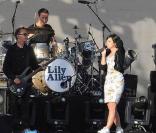 Lily Allen répète pour sa prestation dans le show de Jimmy Kimmel. 03/04/09