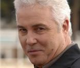 William L. Petersen 