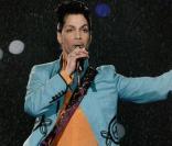 Le chanteur Prince en concert