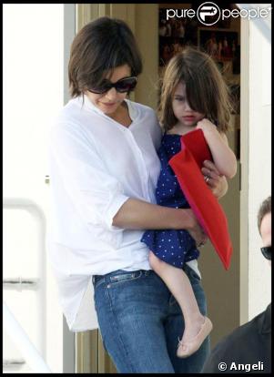 Katie Holmes et Suri en duo lors de leur cours de danse