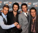 Le groupe Take That à 4 : Gary Barlow, Howard Donald, Jason Orange et Mark Owen 