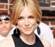 Sienna Miller, un look à part tellement branché...