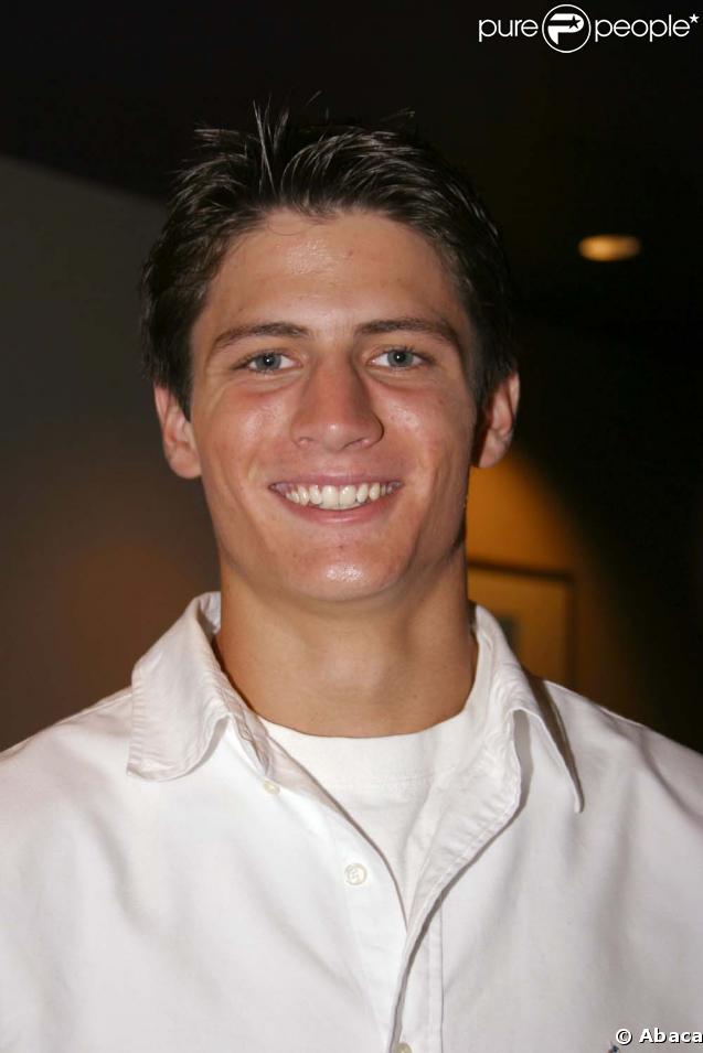 James Lafferty interprète Nathan Scott 