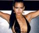 Cassie sort... l'artillerie sexy en même temps que... son nouveau single !