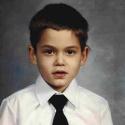 Quel célèbre artiste et grand séducteur se cache derrière cet adorable petit garçon ?