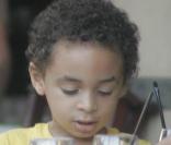Solange Knowles et son adorable fils Daniel ont déjeuné en tête-à-tête à Hollywood hier