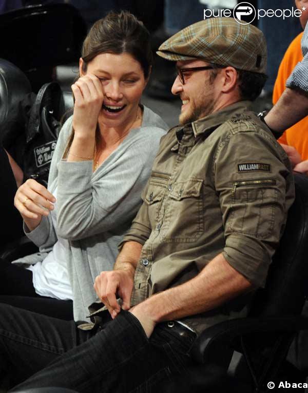 Jessica Biel et Justin Timberlake fous d'amour, en plein match de basket