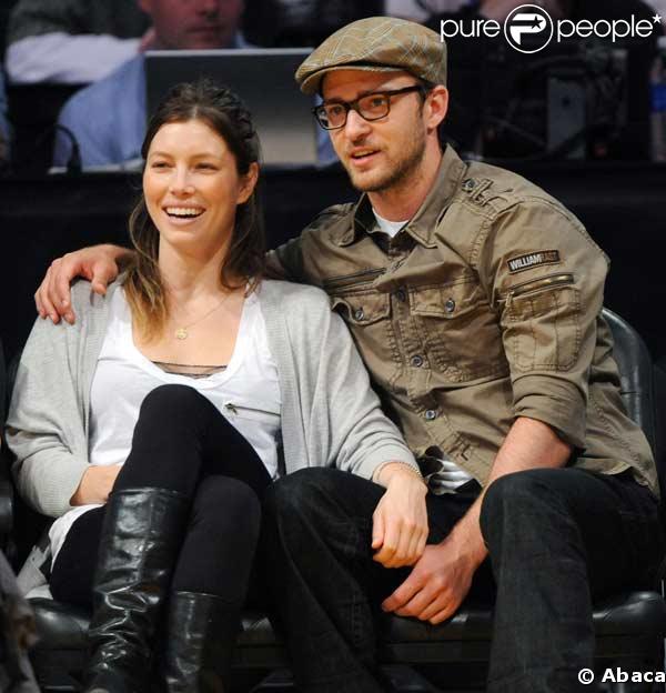 Jessica Biel et Justin Timberlake fous d'amour, en plein match de basket