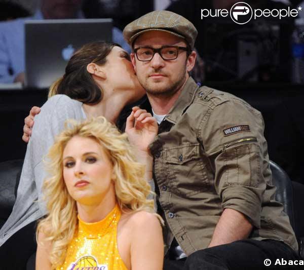 Jessica Biel et Justin Timberlake fous d'amour, en plein match de basket