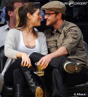 Jessica Biel et Justin Timberlake fous d'amour, en plein match de basket