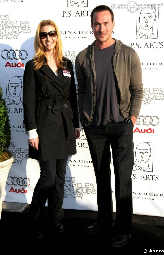  Lisa Kudrow et Chris Klein à la soirée d'ouverture de la 14ème édition du Los Angeles Antiques Show, à Santa Monica. 22/04/09 