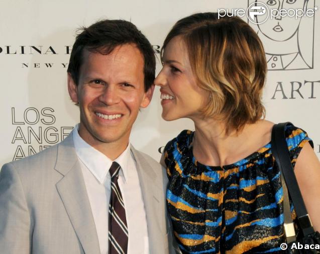  Hilary Swank et son boyfriend John à la soirée d'ouverture de la 14ème édition du Los Angeles Antiques Show, à Santa Monica. 22/04/09 