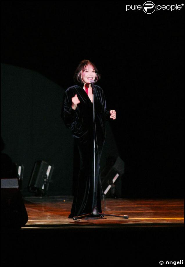 Juliette Gréco sur scène en Italie, décembre 2005