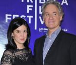 Kevin Kline et sa femme la comédienne Phoebe Cates au festival du film indépendant de TriBeCa, à New York, qui se tient du 22 avril au 3 mai 2009 !