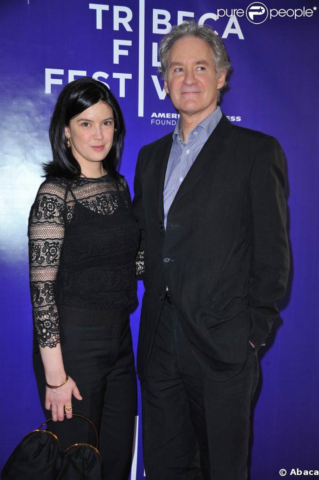 Kevin Kline et sa femme la comédienne Phoebe Cates au festival du film indépendant de TriBeCa, à New York, qui se tient du 22 avril au 3 mai 2009 !