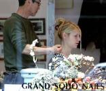 Claire Danes se fait chouchouter deux jours avant son anniversaire, à Soho