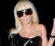 Lady Gaga en mode vinyle... Toujours dans la provocation !