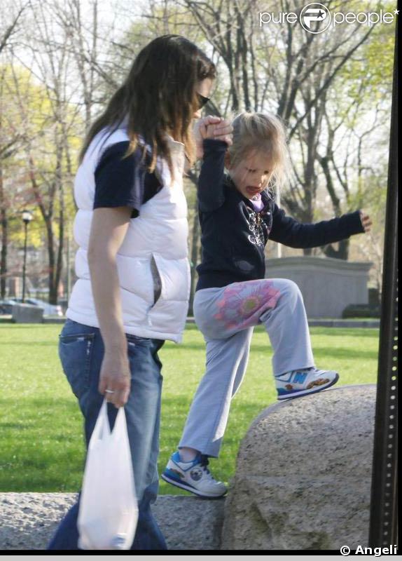 Jennifer Garner et Violet s'apprêtent à quitter L.A pour rejoindre Ben Affleck à Boston. 