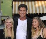 David Hasselhoff et ses deux filles  Taylor-Ann et Hayleyen juillet 2008  