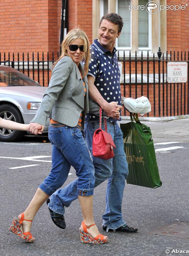Patsy Kensit et son mari Jeremy Healy font du shopping chez Harrods à Londres le 2 mai 2009